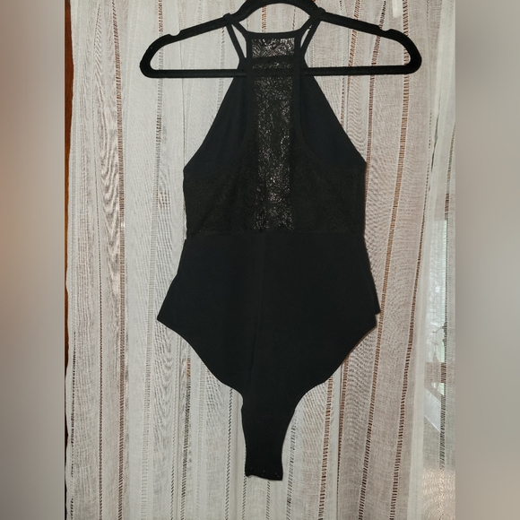 Black Lace Center Body Suit - Picture 2 of 5